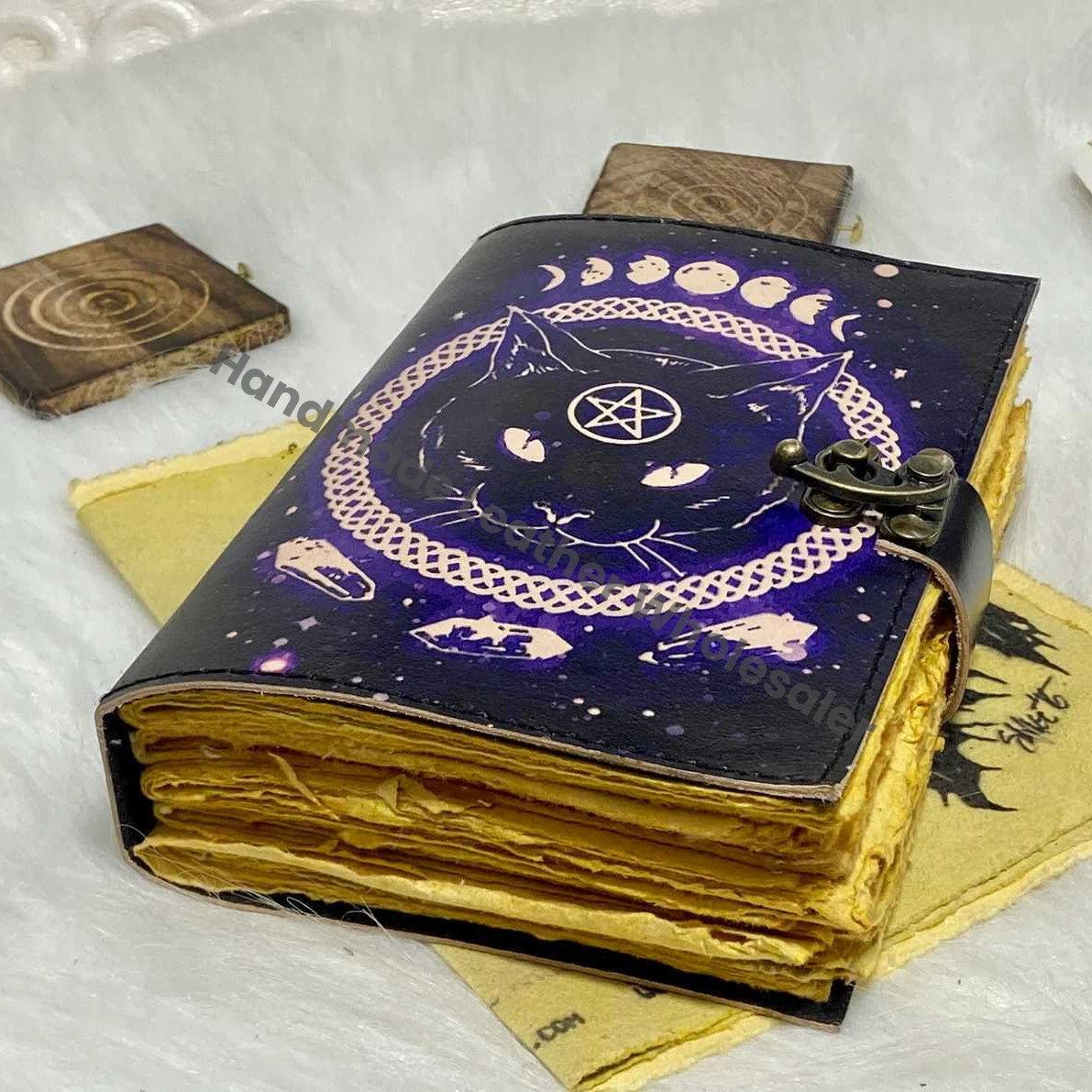 Celtic Cat Leather Journal: Vintage Book of Shadows Grimoire