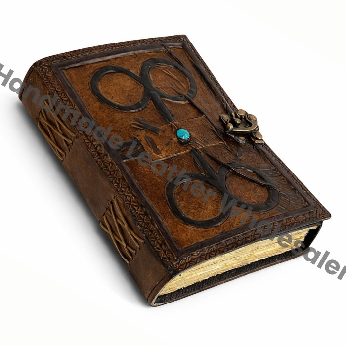 Darkhold Grimoire Book of Damned The Book of Sin Gothic Blank Spell Book of Shadow Leather Journal Scarlet Witch Prop Merchandise Evil Book