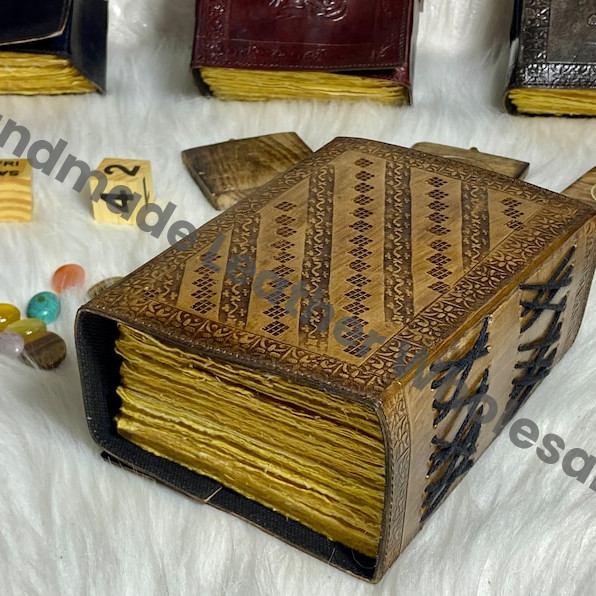 Embossed Wolf Leather Journal: Lapis Lazuli Stone, Antique Deckle Edge Paper