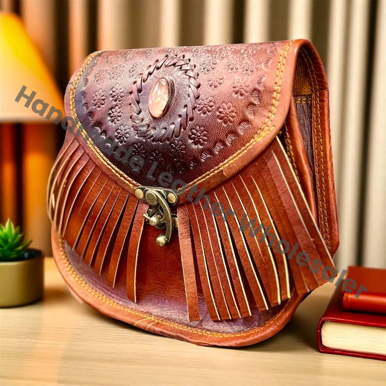 Handmade Leather Crossbody Bag – Boho Fringe Purse with Onyx Stone, Vintage Western Festival Shoulder Bag, Gypsy Hippie Tote, Gift for Her