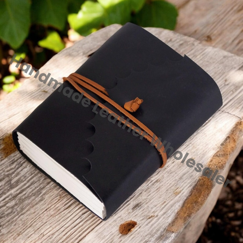 Handmade Leather Journal: Antique Deckle Edge Paper, Lock Closure