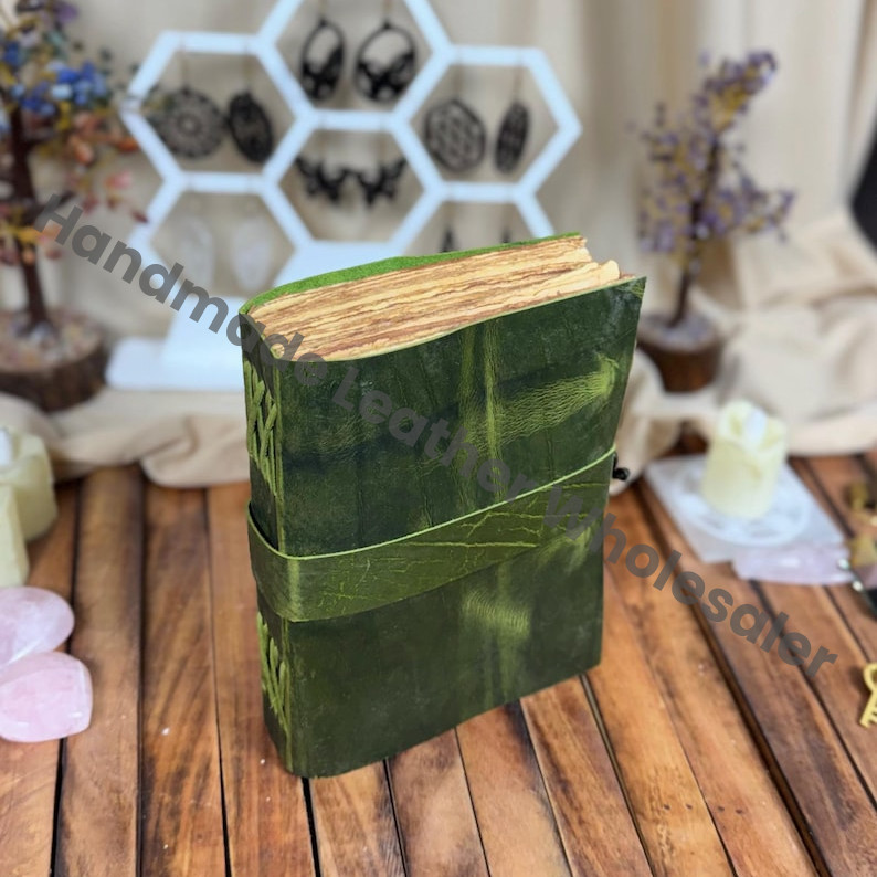 Handmade Leather Junk Journal | DND Journal | Travel Diary | Nature Journaling Notebook | Vintage Scrapbook, Deckle Edge Paper Lock Closure