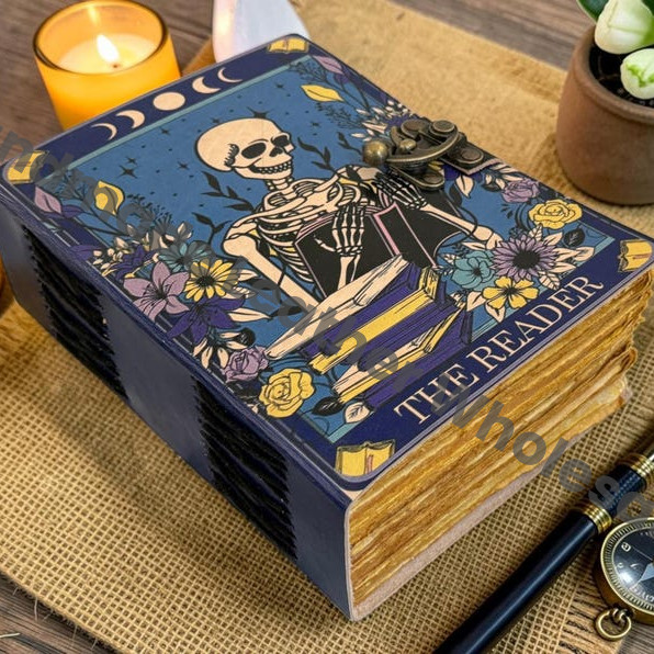 HLW Handmade Leather Grimoire Tarot Journal – The Reader Skeleton Witchcraft , Deckle Edge Paper