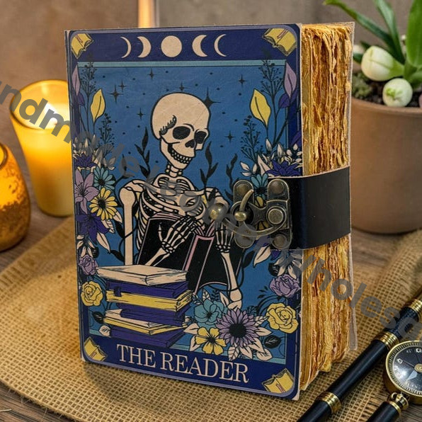 HLW Handmade Leather Grimoire Tarot Journal – The Reader Skeleton Witchcraft , Deckle Edge Paper