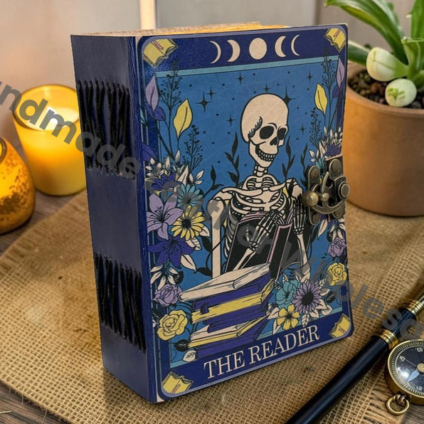 HLW Handmade Leather Grimoire Tarot Journal – The Reader Skeleton Witchcraft , Deckle Edge Paper