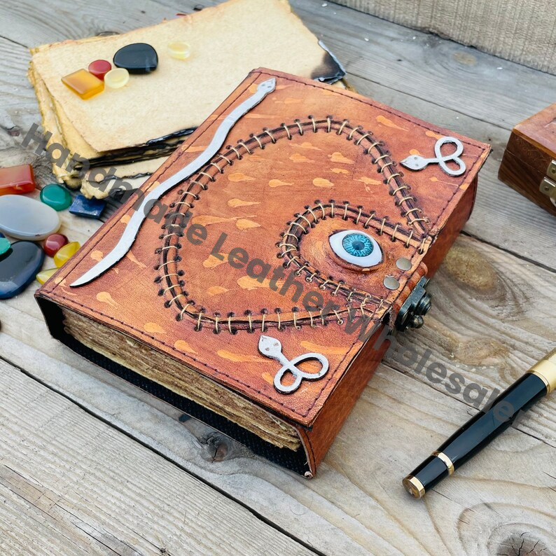 Hocus Pocus Spell Book: Leather Journal with Eye - Winifred Sanderson