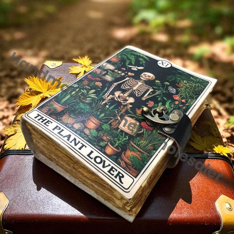 Large Leather Journal – The Plant Lover Tarot Cover, Handmade Gothic Grimoire, Vintage Sketchbook, Witchcraft Spell Book.