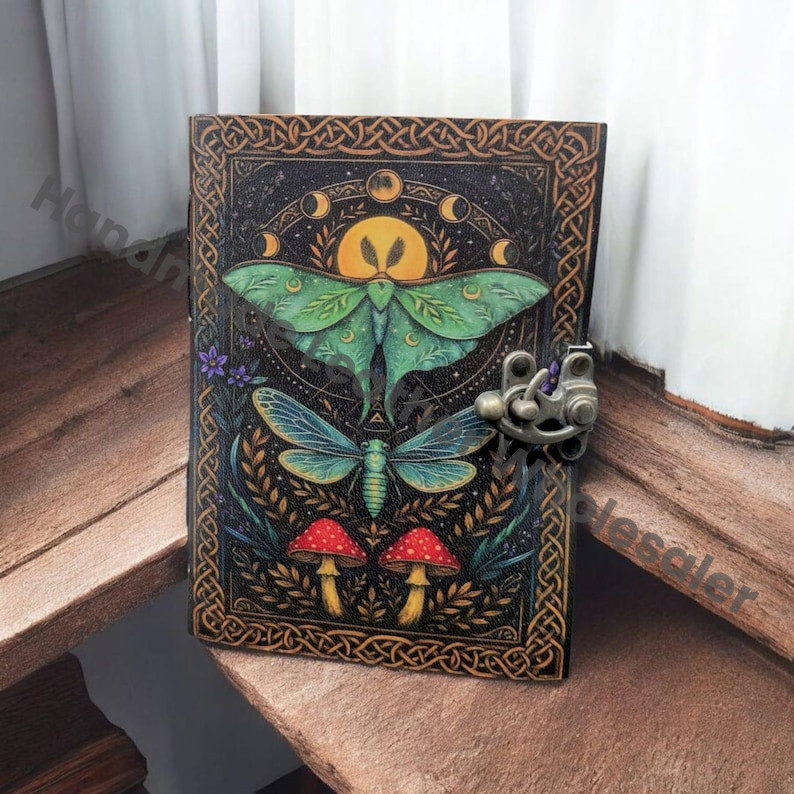 Luna moth Handmade Leather Journal Vintage Diary Rustic Grimoire: Vintage Spell Book of Shadows Vintage Morpho Butterfly Print diary