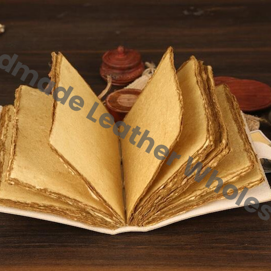 Luna Moth Leather Journal – Blank Spell Book of Shadows with Vintage Lock, Witchcraft Grimoire, Wiccan Pagan Gothic Gift, Dn