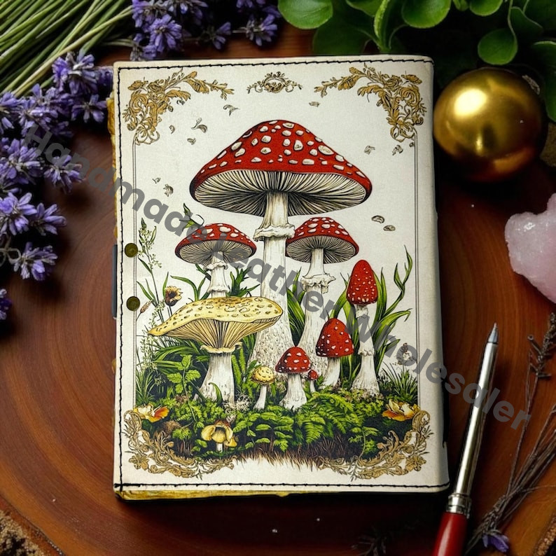 Mushroom Leather Grimoire – Wiccan Book of Shadows, Witchcraft Spellbook, Vintage Lock Gothic Pagan Journal, Witchy Magic Gift