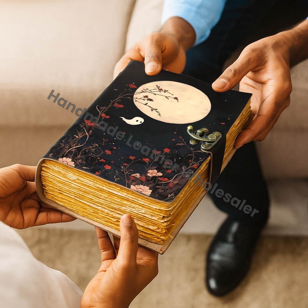 Spooky Ghost Leather Journal: Gothic Halloween Keepsake